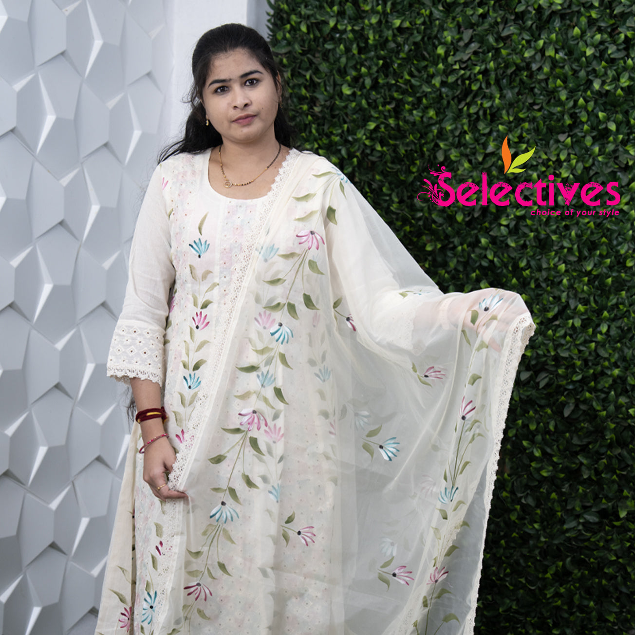 White Hakoba with Brush Paint & Organza Dupatta (Plus Size)