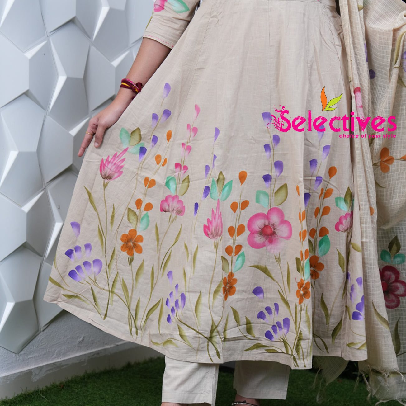 Mul Cotton with Brush Paint & Kotadoria Dupatta
