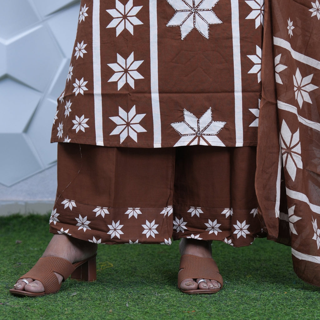 Cocoa Star Print Kurti Set