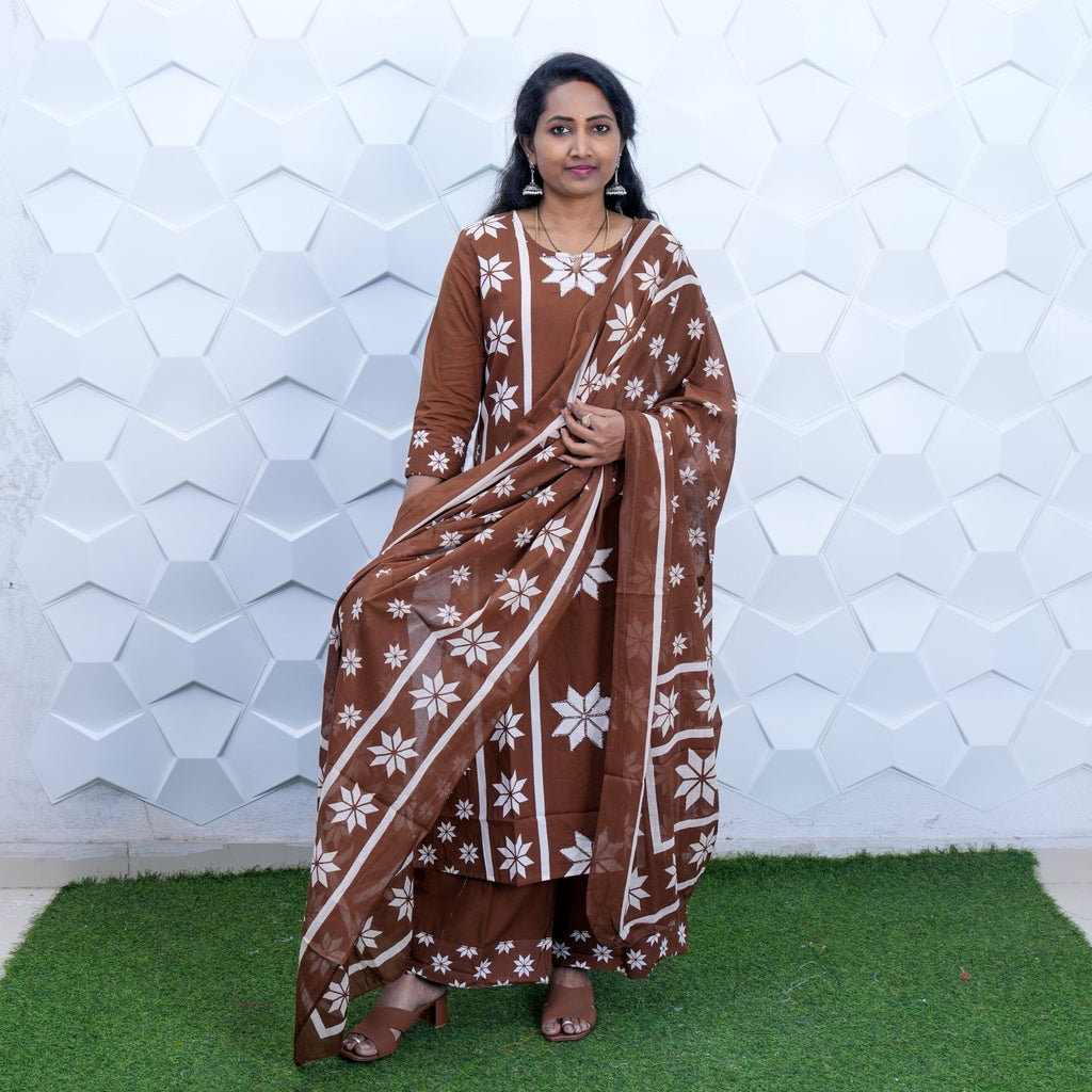Cocoa Star Print Kurti Set