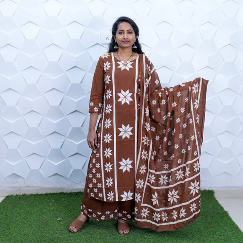 Cocoa Star Print Kurti Set