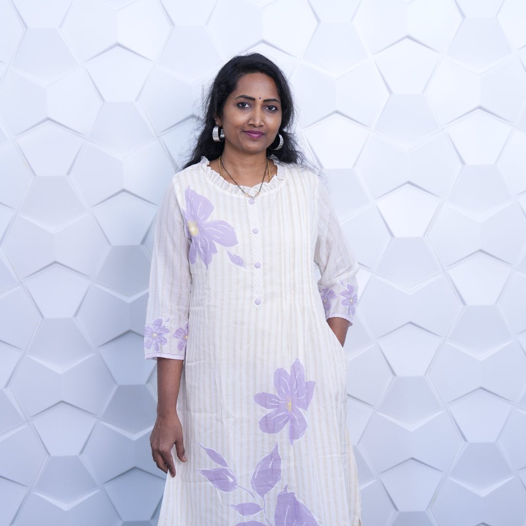Elegant Floral Printed Straight Kurta Set – Cream & Lavender