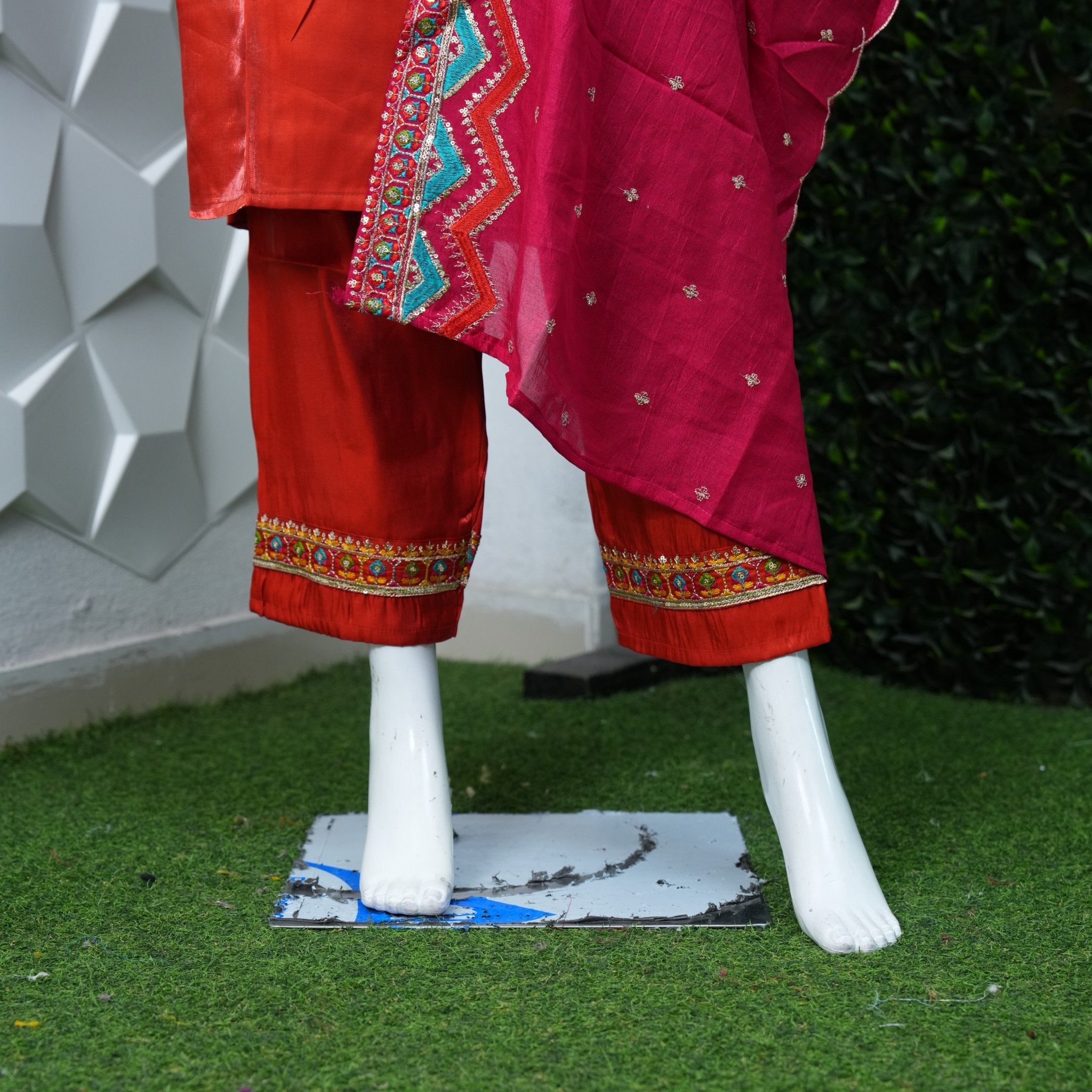 Farsi tissue partywear