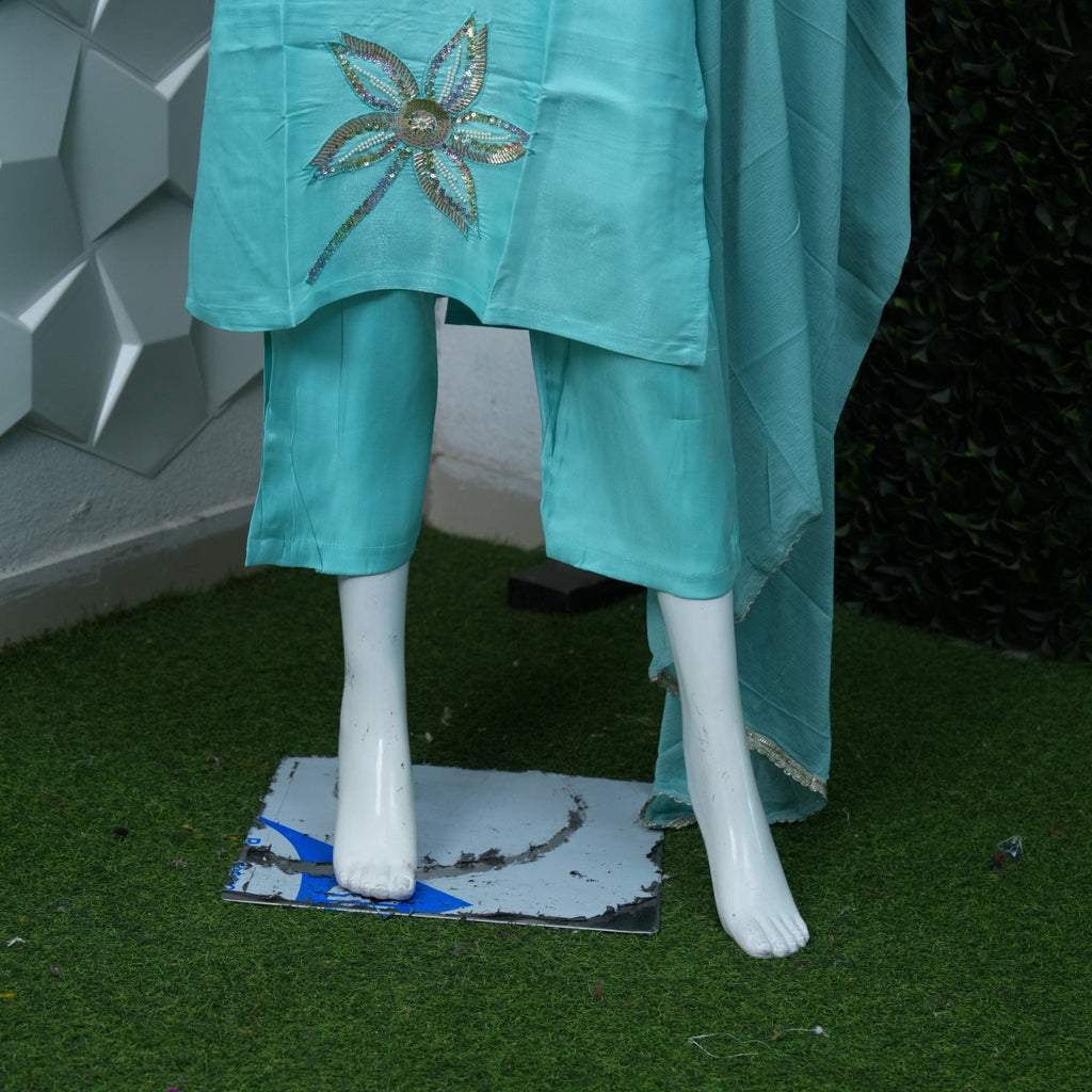 Partywear soft tissue