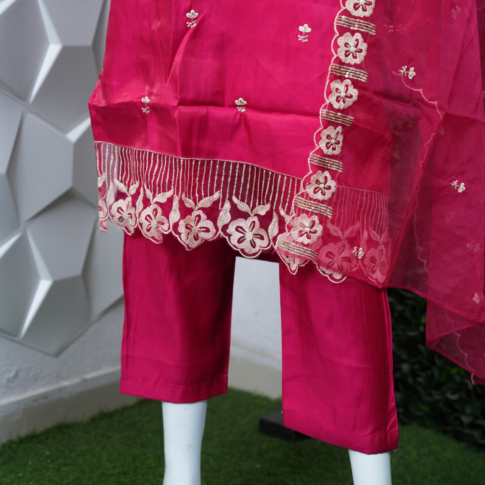 Pink farsi tissue party wear