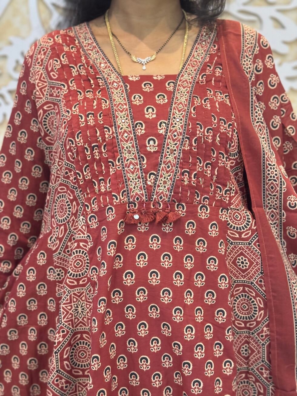 Brick Red Hazrakh Print Kurta Set for plus size women